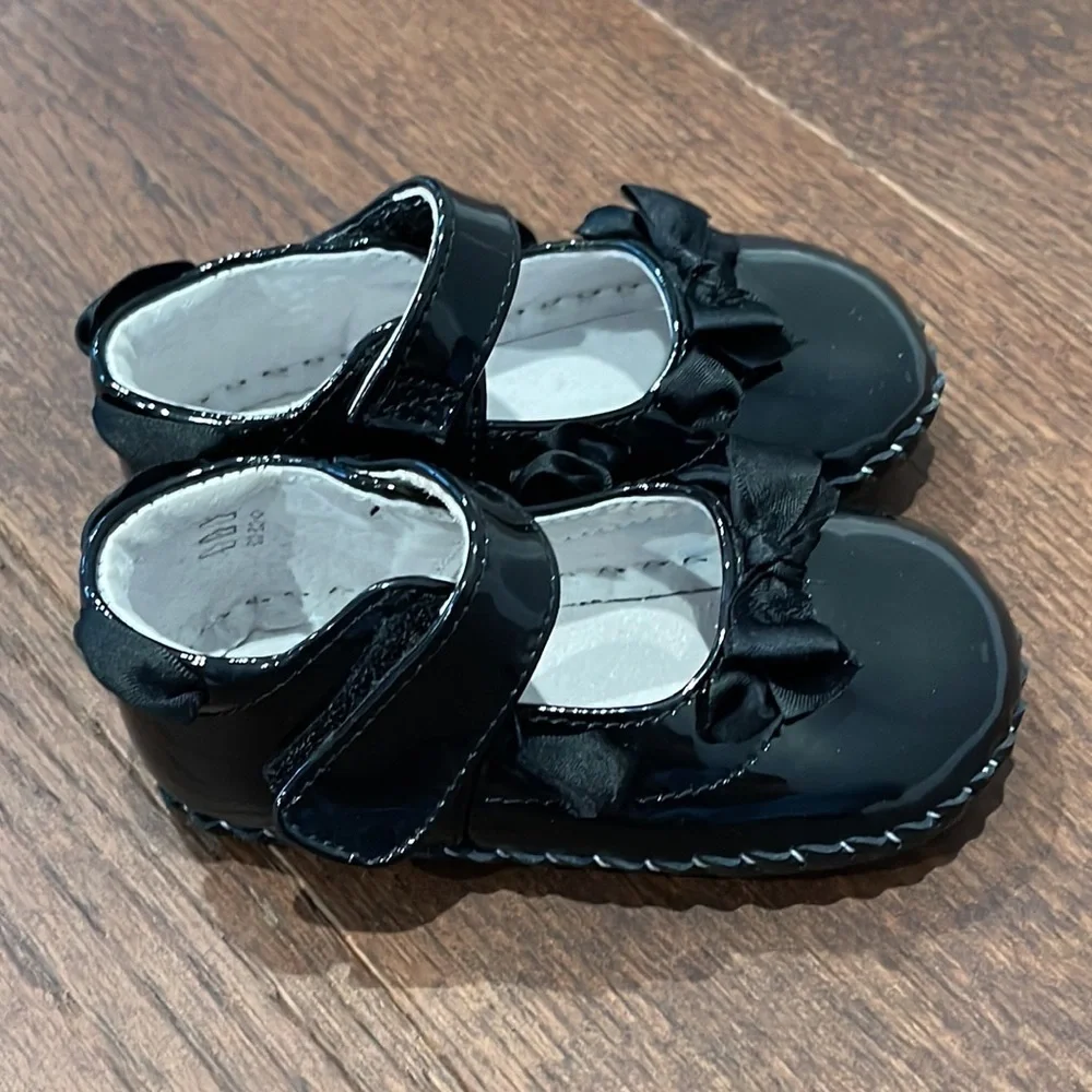 Pediped Black Patent Leather Mary Janes Size 5.5-6